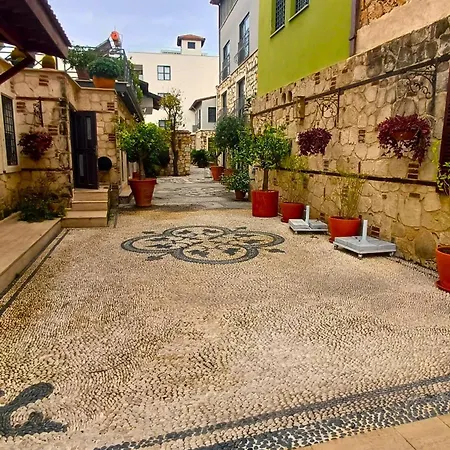 Cozy Flat With Balcony Near Hadrian's Gate Lejlighed *