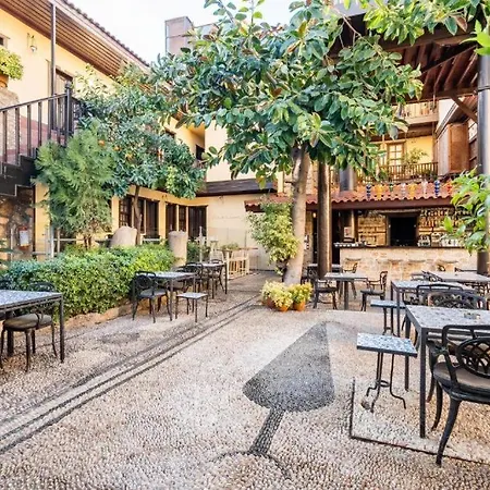 Cozy Flat With Balcony Near Hadrian's Gate Lejlighed Antalya